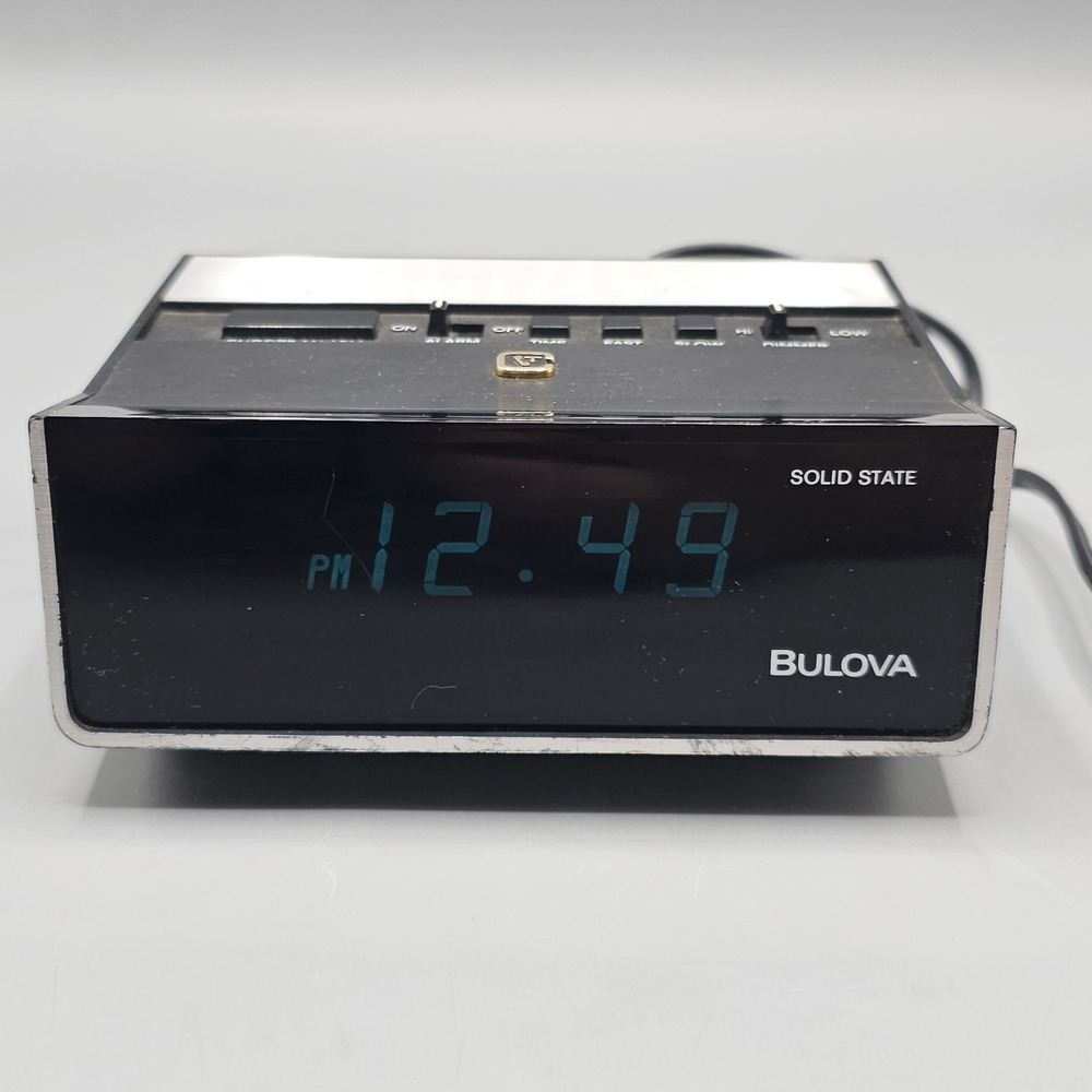 Vintage Bulova Solid State Wood‎ Grain Digital Alarm Clock #B5020 Tested Working